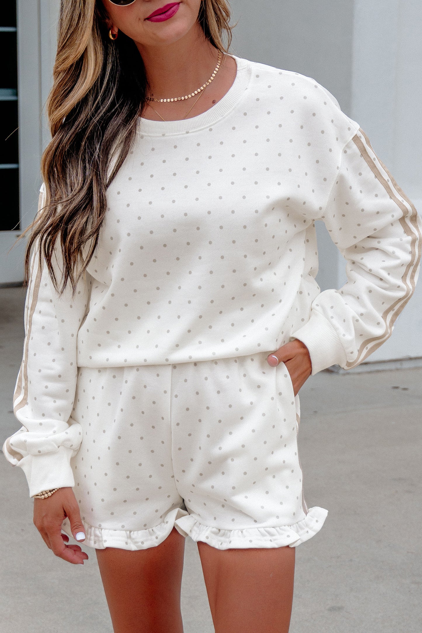 White Polka Dot Print Side Stripe Detail Casual Sweatshirt 2pcs Short Set