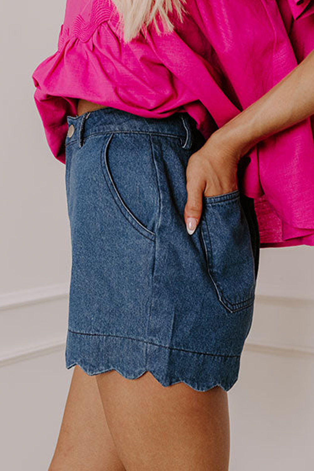 White Scalloped Hemline Acid Wash High Waist Denim Shorts